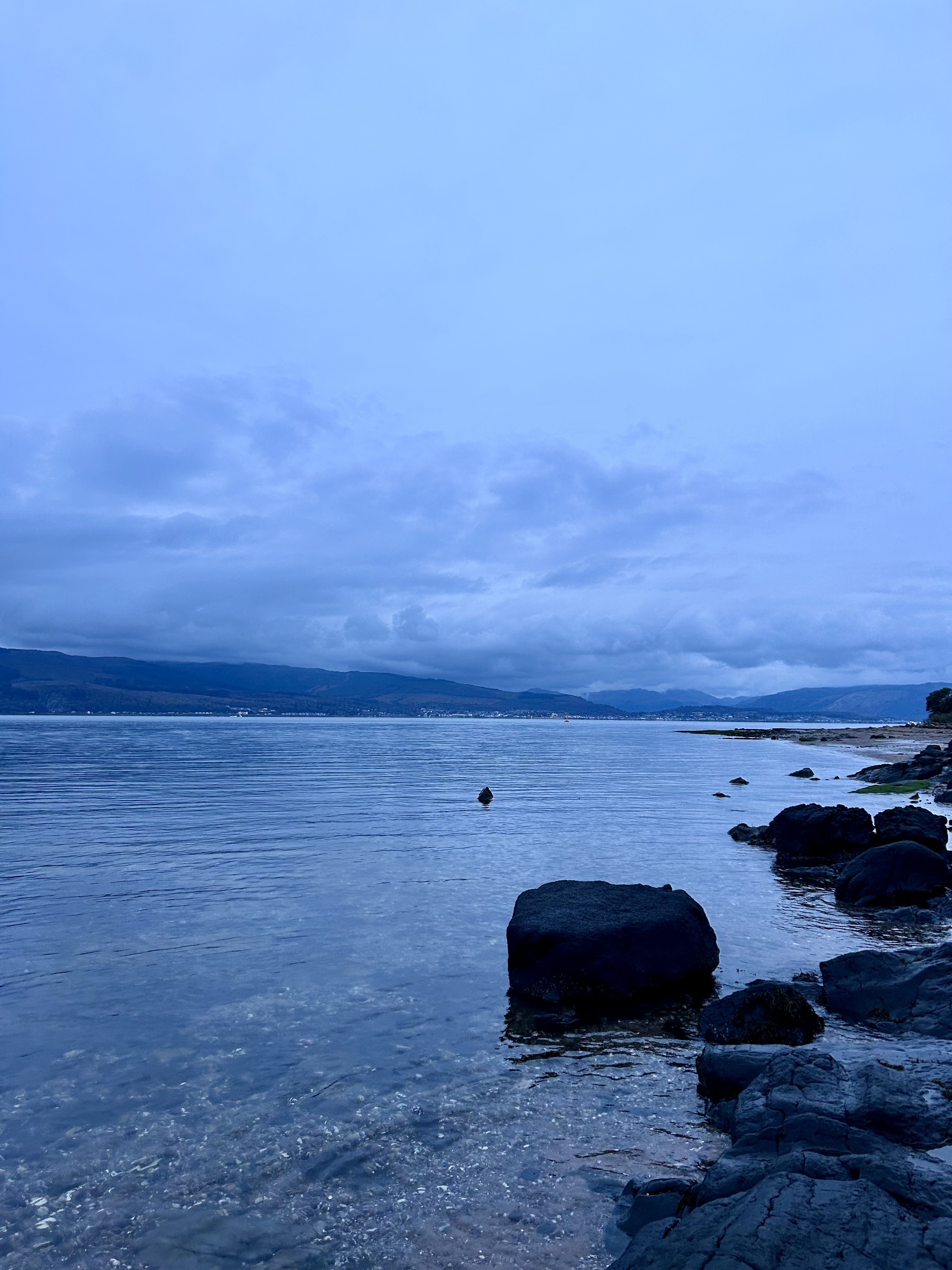 Image of blue light at Inverkip.