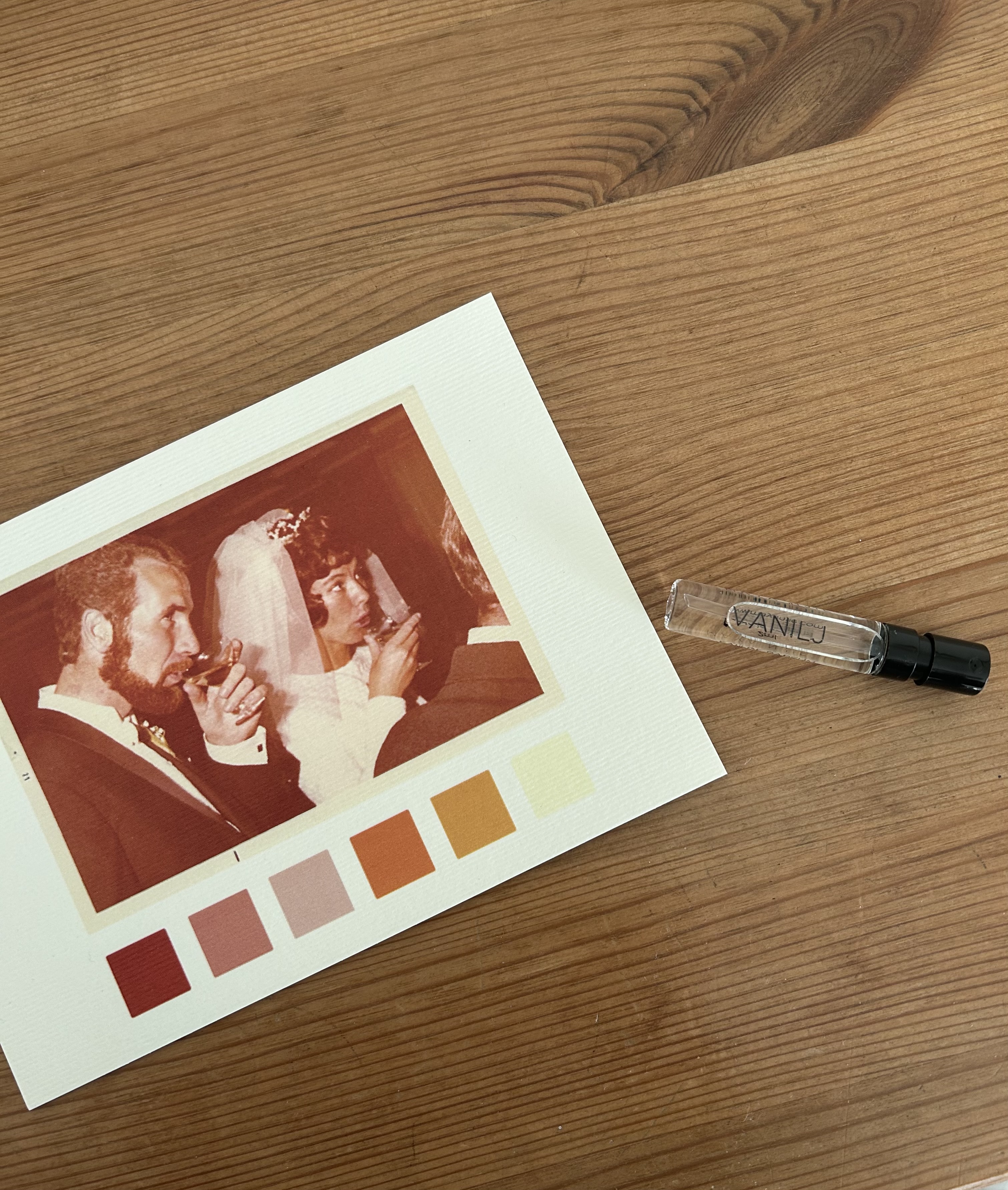 sample vial and notecard of Vanilij by Maya Njie.