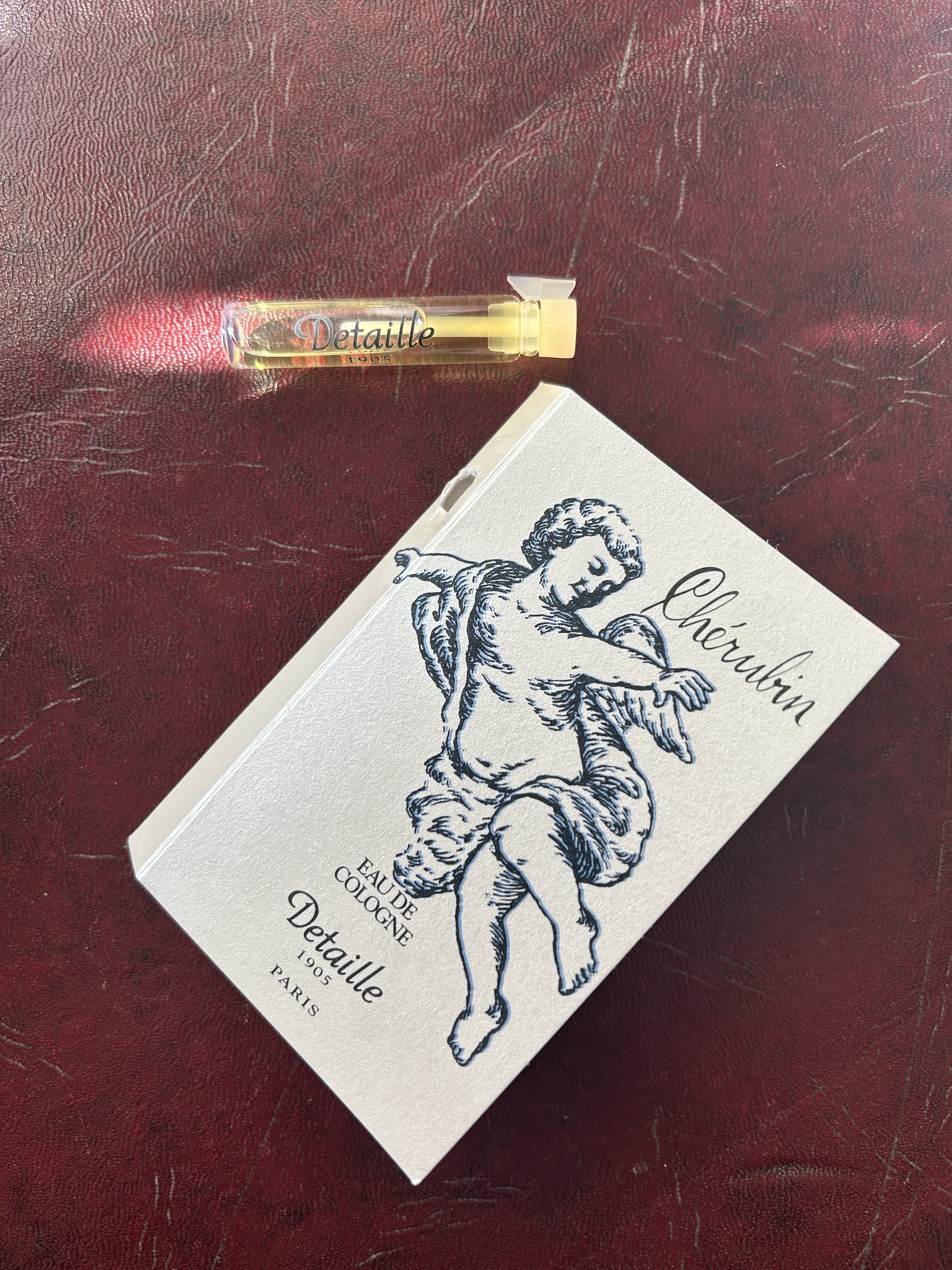 Detaille Cherubin sample vial and packaging.